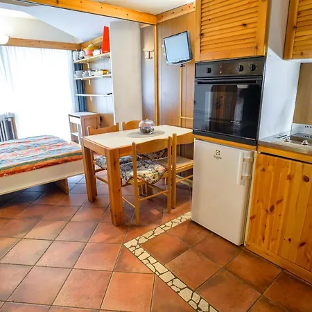 Residence Artuik Appartamenti Solandra Marilleva Buitenkant foto